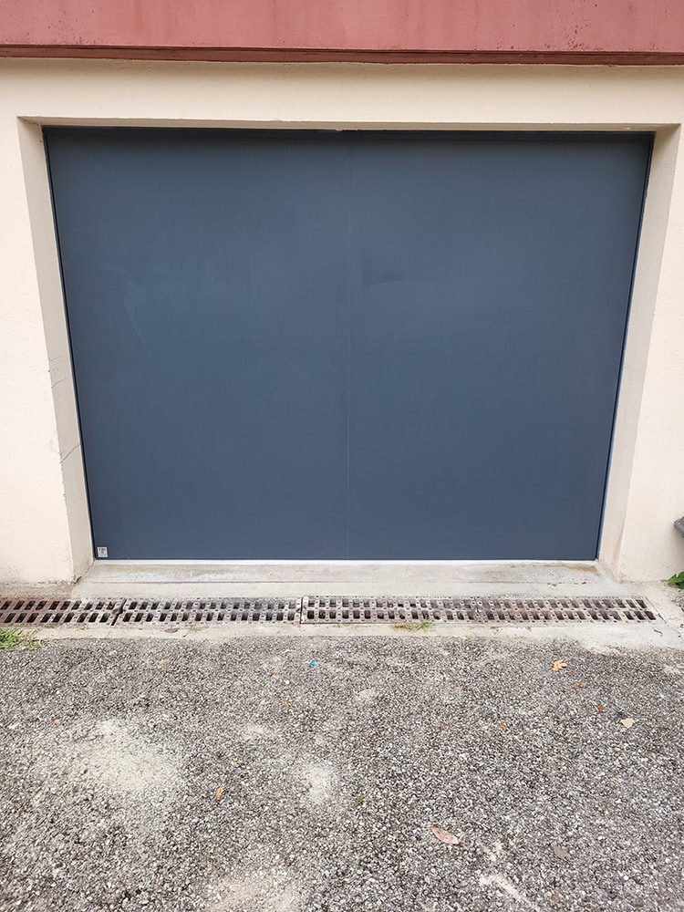 AquaLOCK Up-and-over Garage Door
