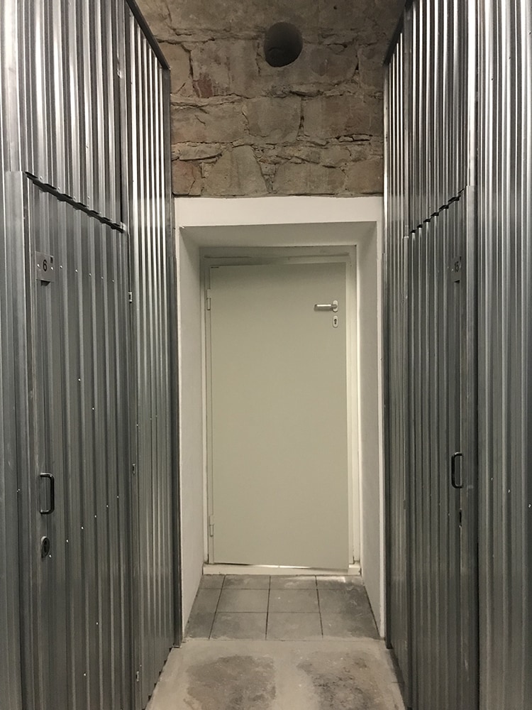 AquaLOCK Door