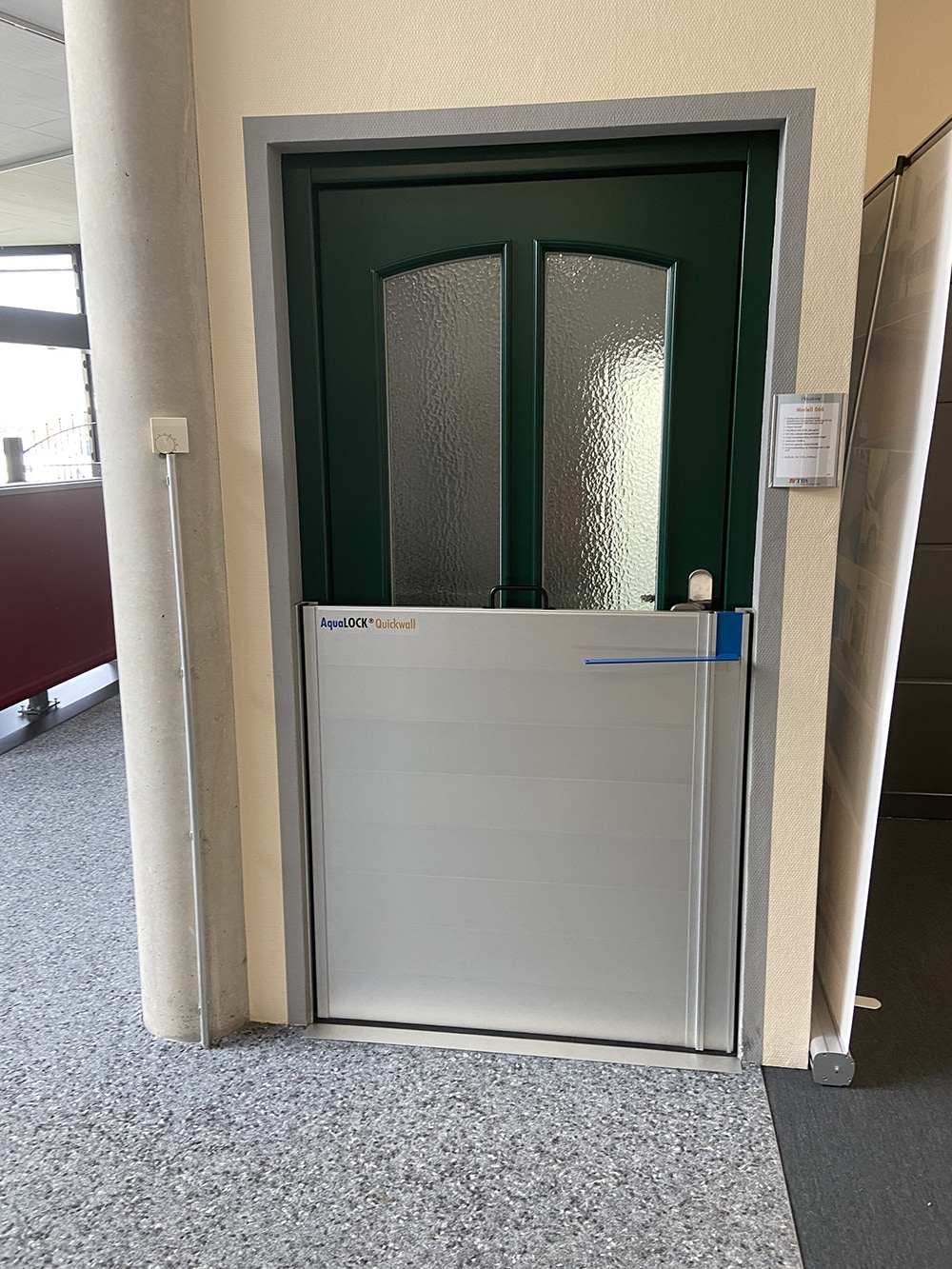 AquaLOCK Door